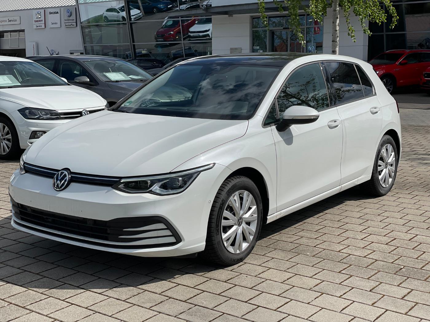 Volkswagen Golf 8 VIII 2.0 TDI DSG Life Pano Navi LED 18 Zo Leasing guterate.de