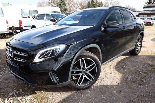 Mercedes-Benz GLA 180 DCT LED 18Z SHZ NightP KeyL Klimaaut. -  Leasing ohne Anzahlung - 320,00 €