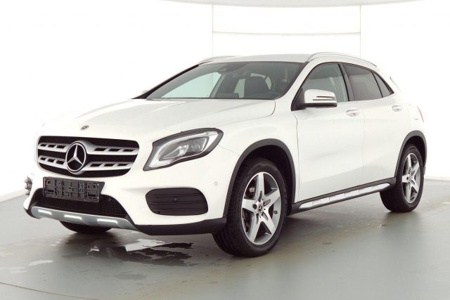 Mercedes-Benz GLA 200 DCT AMG Line 4J.Gar. KeyL eHK LED ParkAs -  Leasing ohne Anzahlung - 336,00 €
