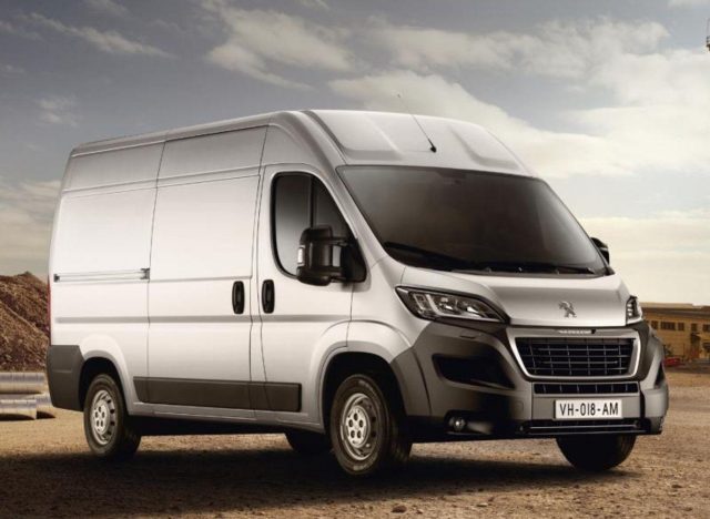 Peugeot Boxer 335 2.2 BHDi 165 L2H2 3-S Klimaaut. LaneAs -  Leasing ohne Anzahlung - 374,00 €